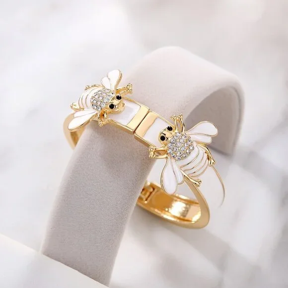 Gold Tone White Enamel Bee Bangle Bracelet Crystal Rhinestone Insect Statement - Picture 12 of 12